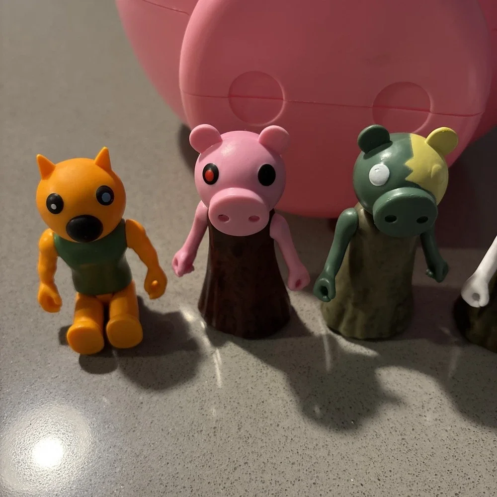 Roblox Minitoon 2020 Piggy Head Bank Roblox With‎ 5 Figures